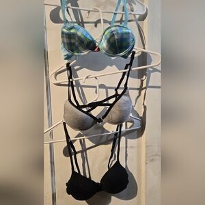 3 Fruit of the Loom push up bras